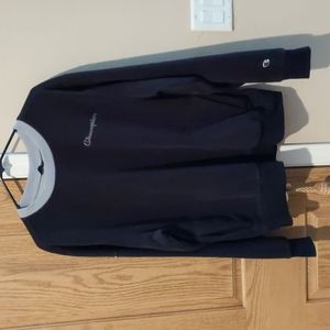 Champion, blacksize M 100% polyester men's pull over sweater with front pockets